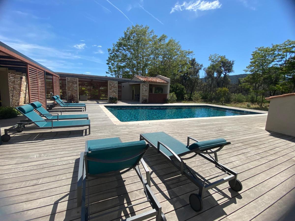 Magnifique Villa Avec Piscine Au Coeur Des Vignes Cogolin Kültér fotó