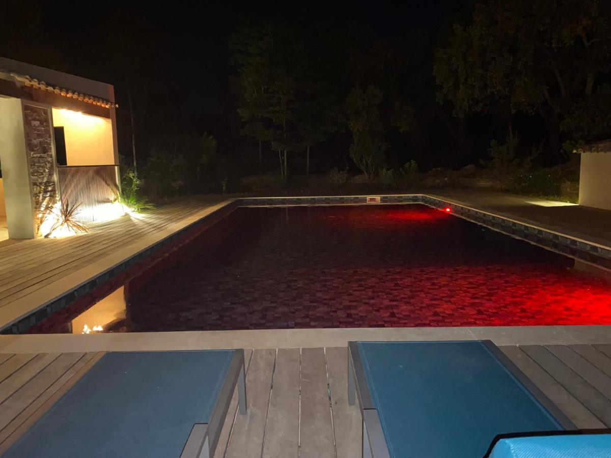 Magnifique Villa Avec Piscine Au Coeur Des Vignes Cogolin Kültér fotó
